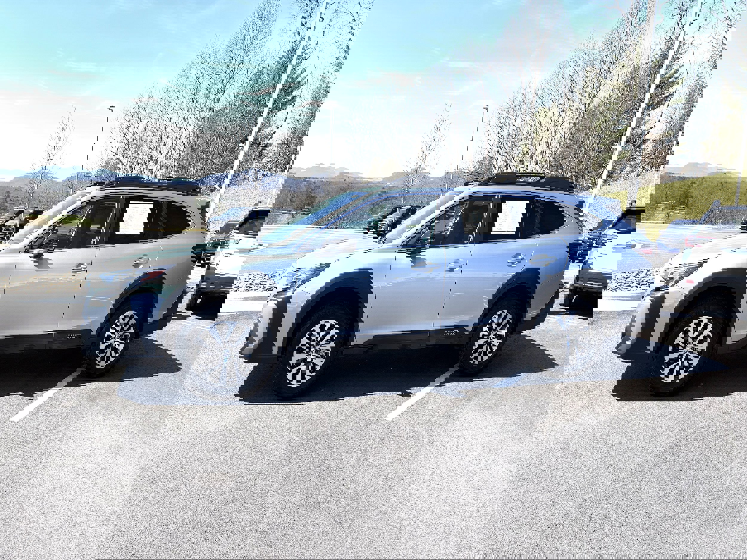 Certified 2025 Subaru Outback Premium AWD/4WD image 4