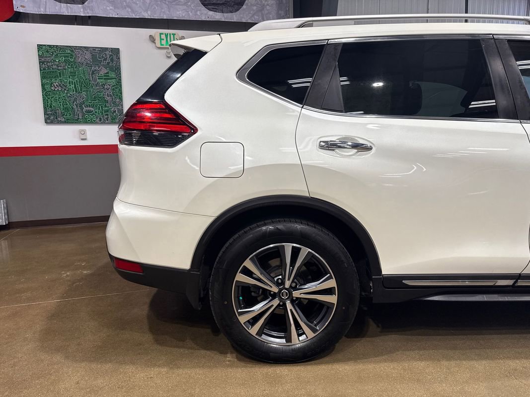 Used 2017 Nissan Rogue SL w/ SL Premium Package FWD image 36