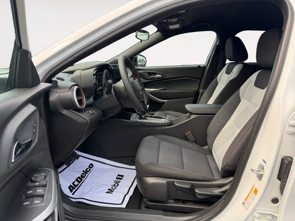New 2026 Chevrolet Trax RS w/ Driver Confidence Package FWD image 6