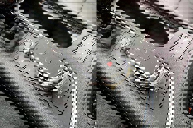 Used 2024 Cadillac XT5 Premium Luxury image 11