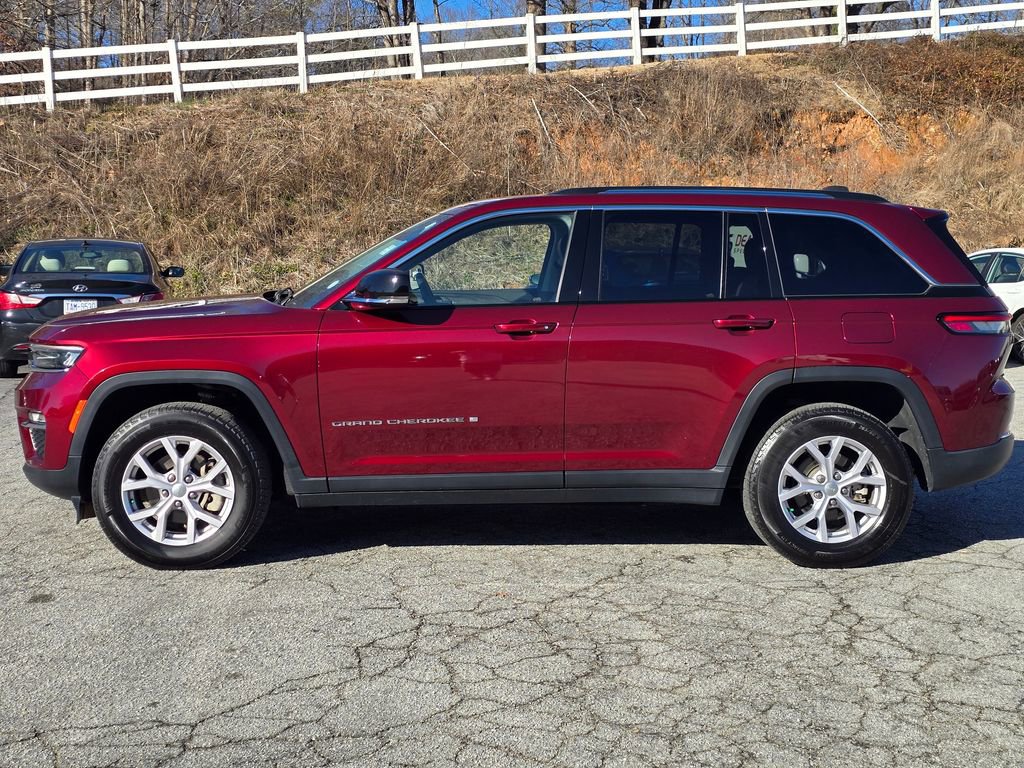 Used 2022 Jeep Grand Cherokee Limited w/ Trailer Tow Prep Group (B) image 15