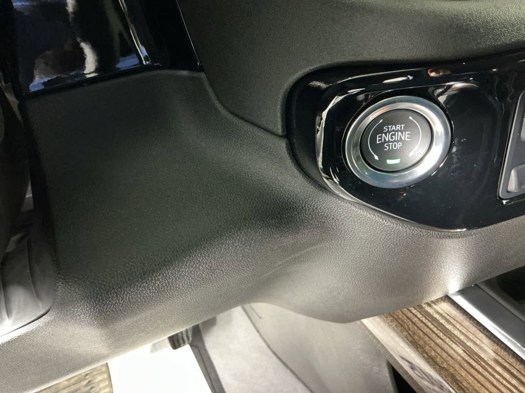 Used 2025 Chevrolet Silverado 2500 LT w/ All Star Edition image 37