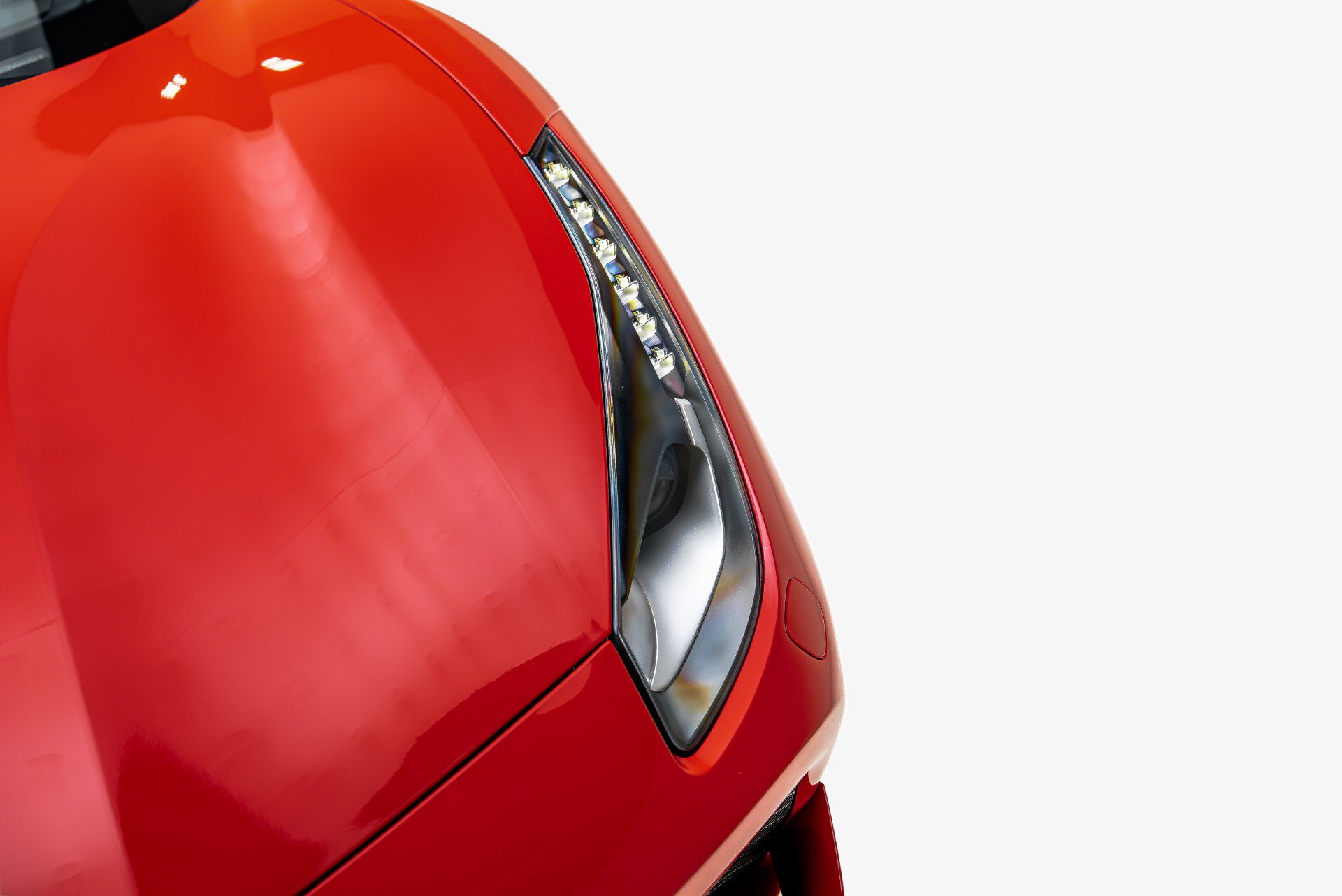 Used 2018 Ferrari 488 GTB RWD image 19