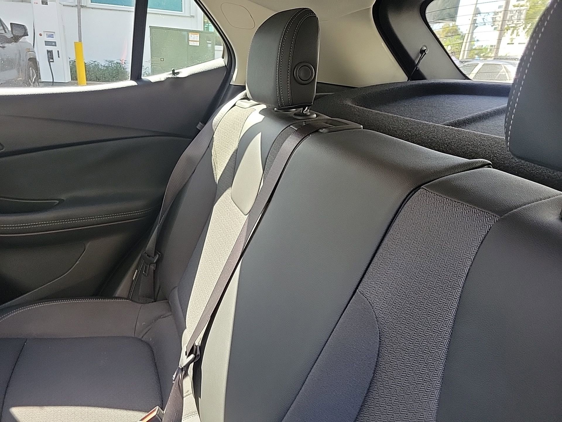 Used 2021 Buick Encore GX Preferred image 14