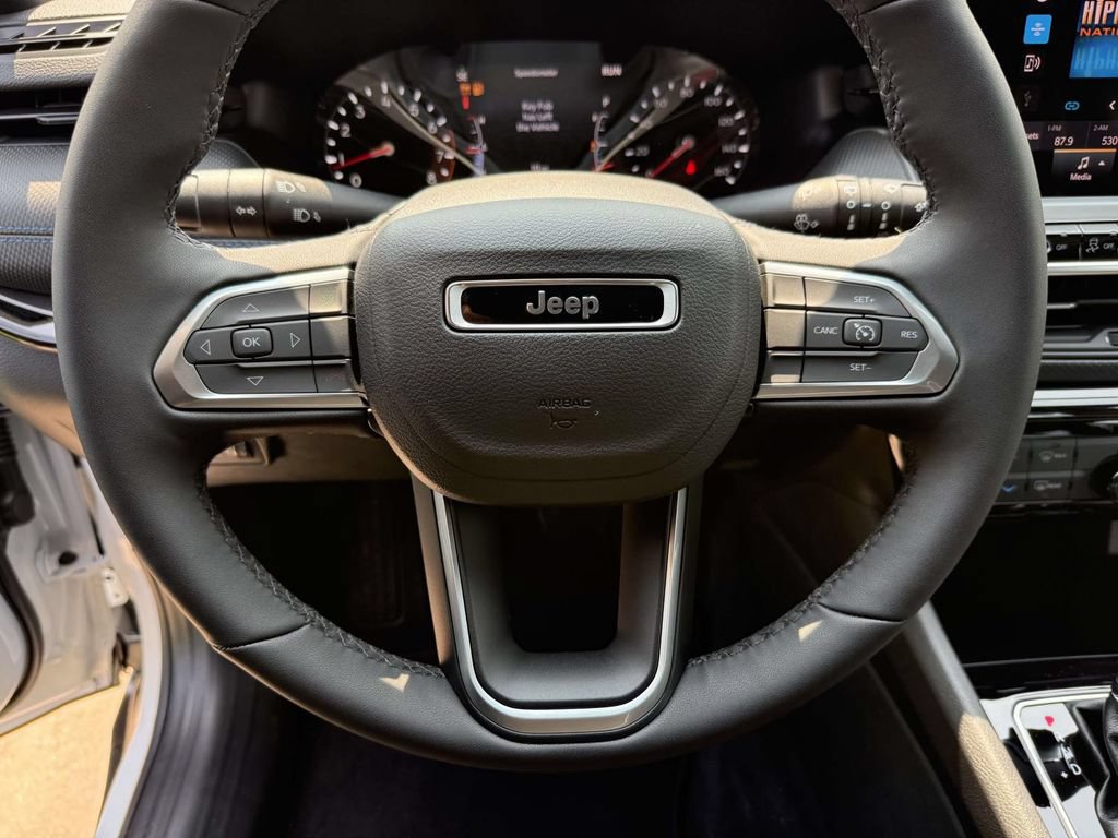 New 2026 Jeep Compass Latitude AWD/4WD image 19