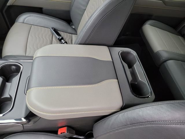 Used 2024 Chevrolet Silverado 2500 ZR2 w/ Technology Package AWD/4WD image 25