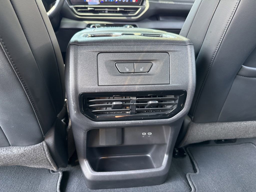 Used 2025 Chevrolet Silverado EV LT AWD/4WD image 34