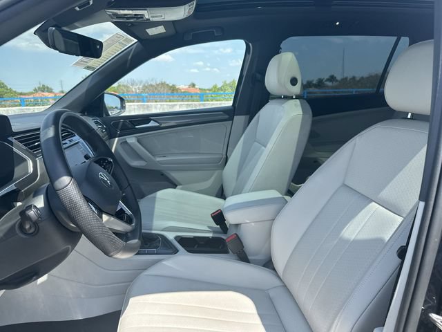 Used 2021 Volkswagen Atlas Cross Sport SE w/ Panoramic Sunroof Package FWD image 23