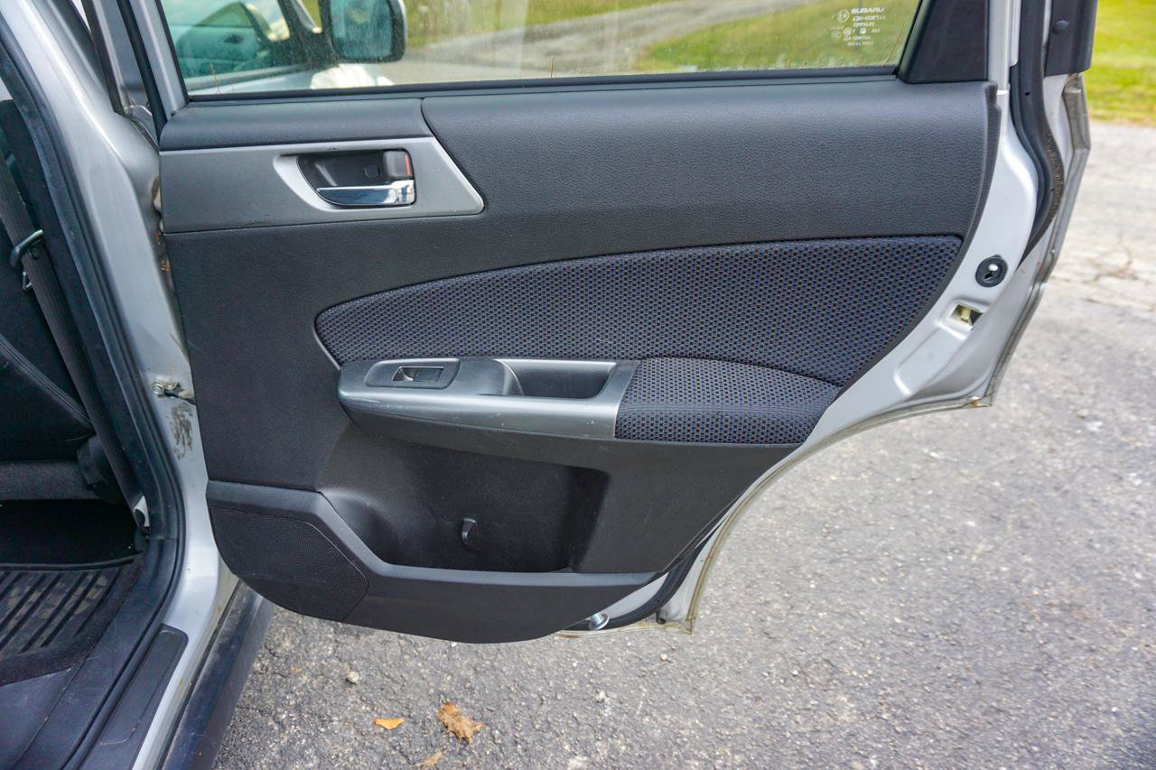 Used 2011 Subaru Forester 2.5X Premium w/ All-Weather Pkg image 28