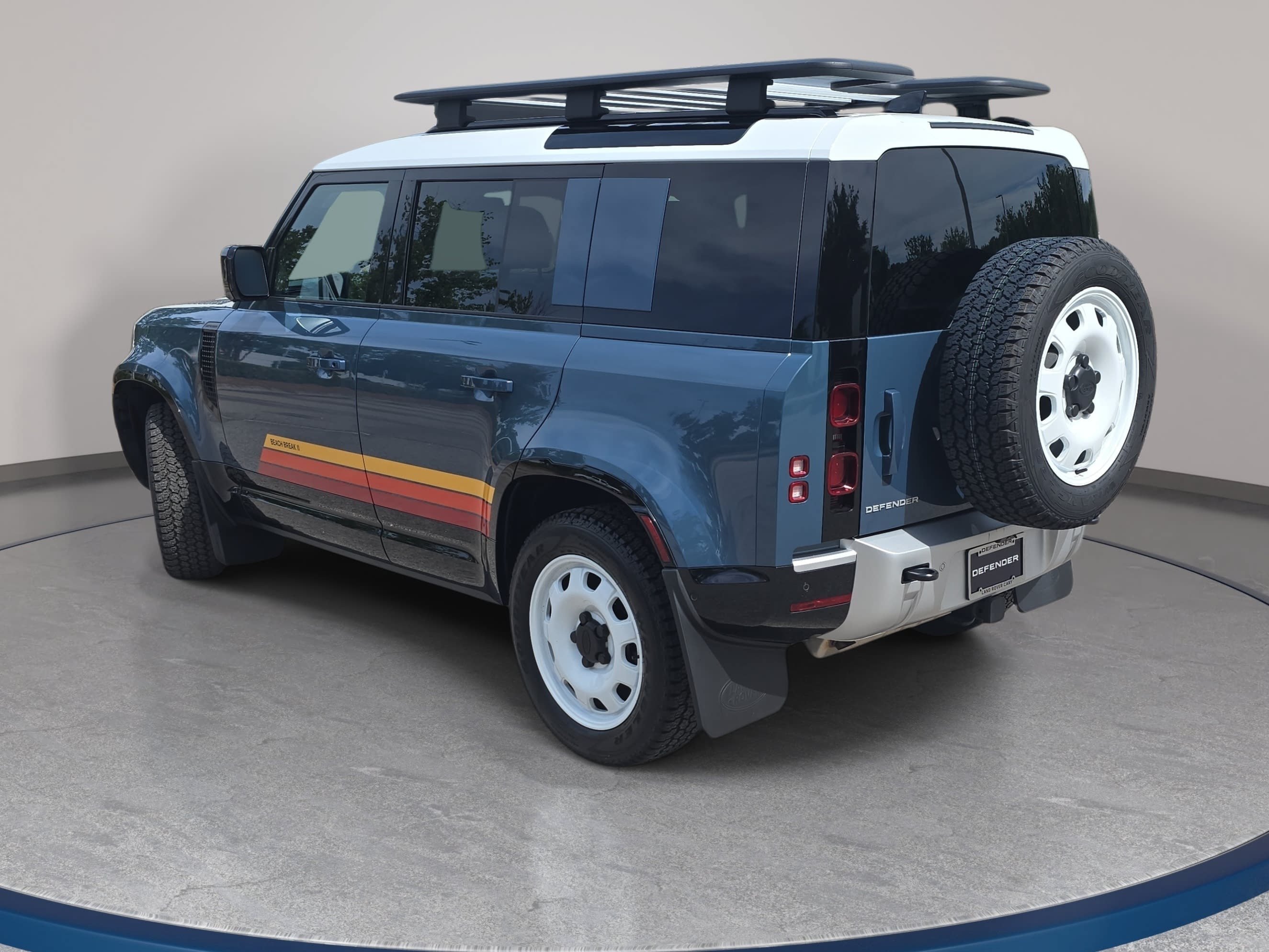Certified 2025 Land Rover Defender 110 S AWD/4WD image 7