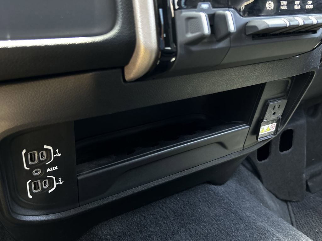 Used 2024 RAM 2500 Laramie w/ Safety Group AWD/4WD image 22