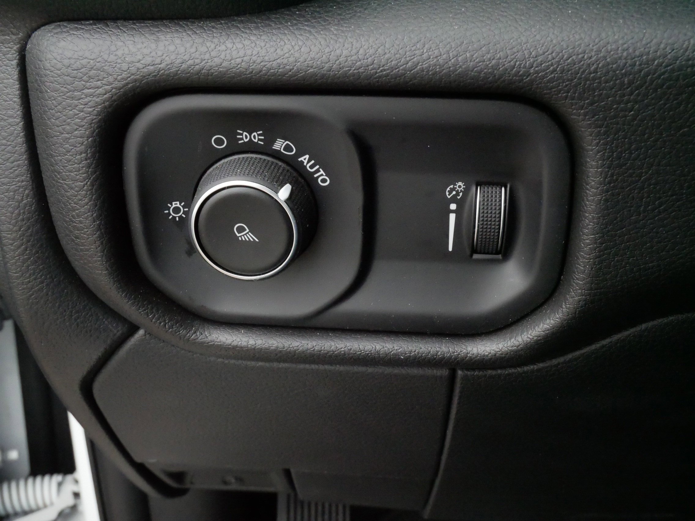 Used 2024 RAM 2500 Tradesman w/ Safety Group image 26