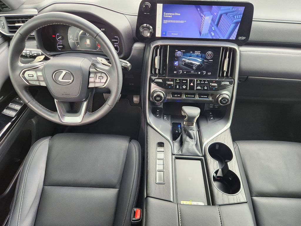 Used 2023 Lexus LX 600 4WD w/ Interior Upgrade Package image 28