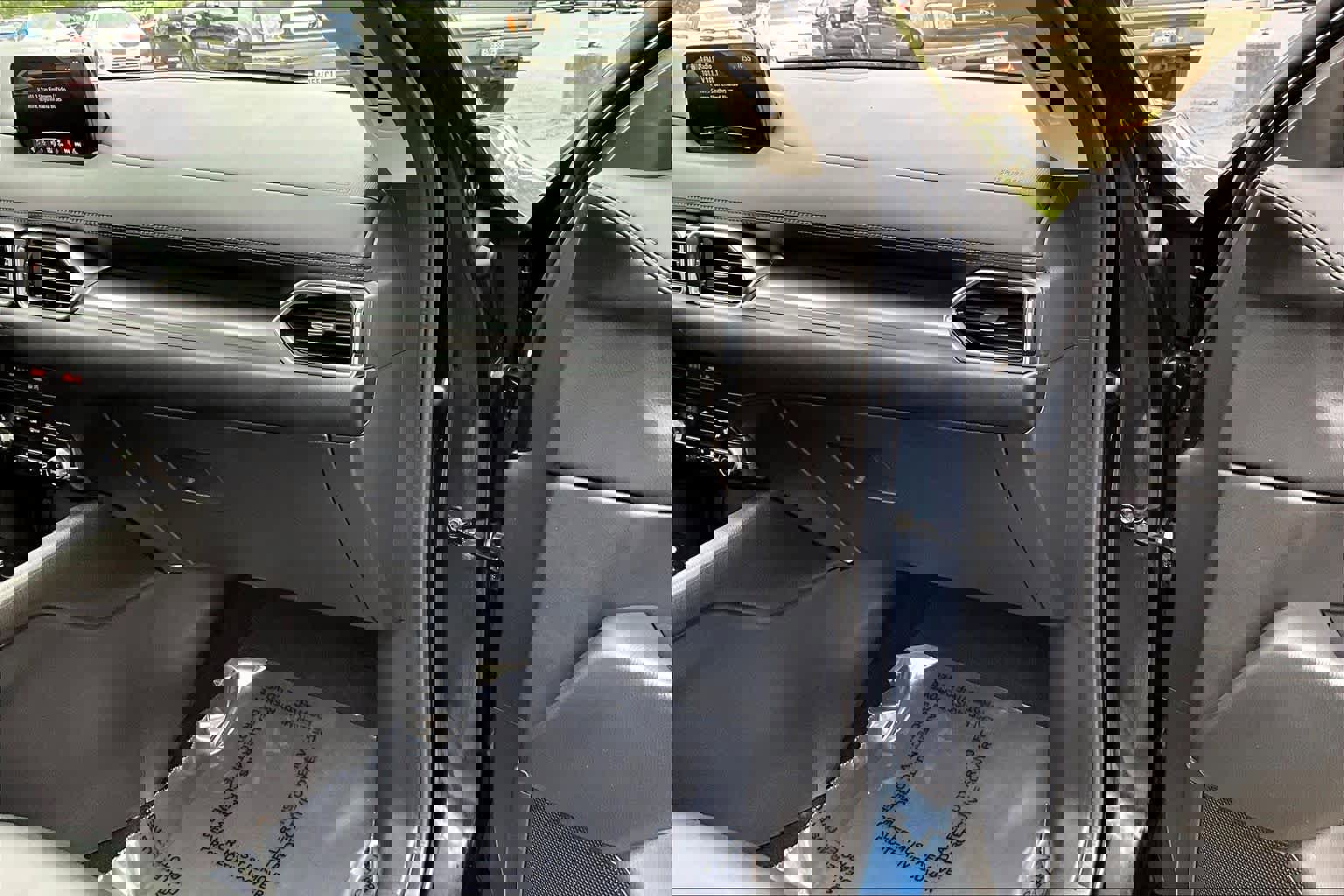 Used 2020 MAZDA CX-5 Touring image 18