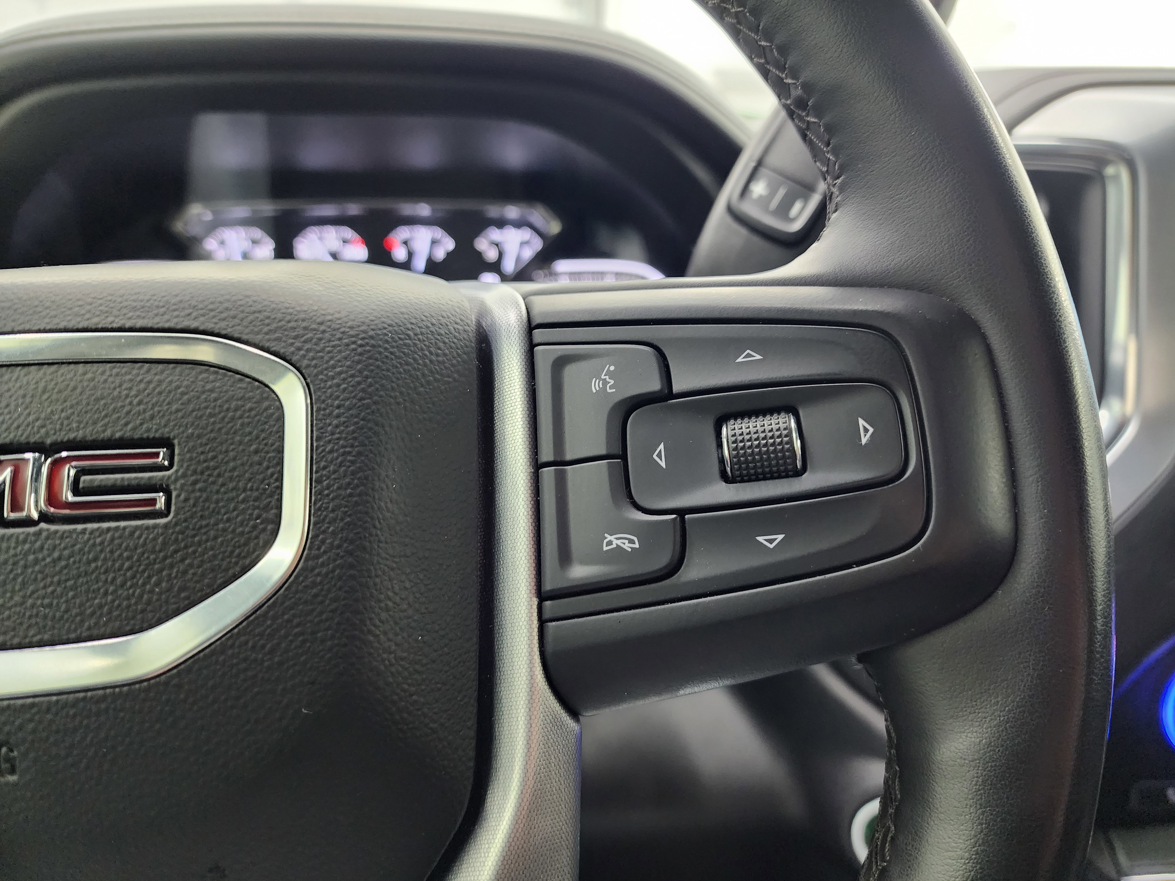 Used 2023 GMC Sierra 2500 SLE w/ SLE Convenience Package image 14