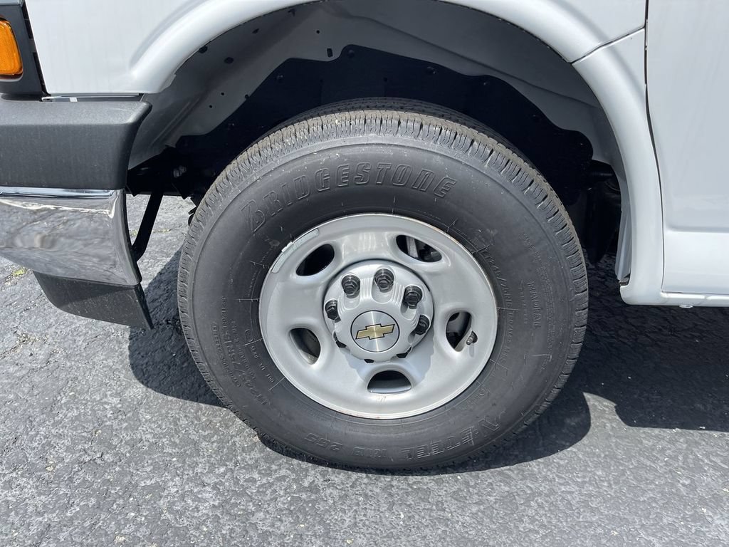 New 2025 Chevrolet Express 3500 Extended w/ Driver Convenience Package RWD image 6