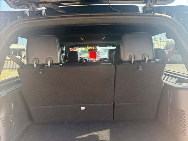 Used 2016 Lincoln Navigator Select AWD/4WD image 14