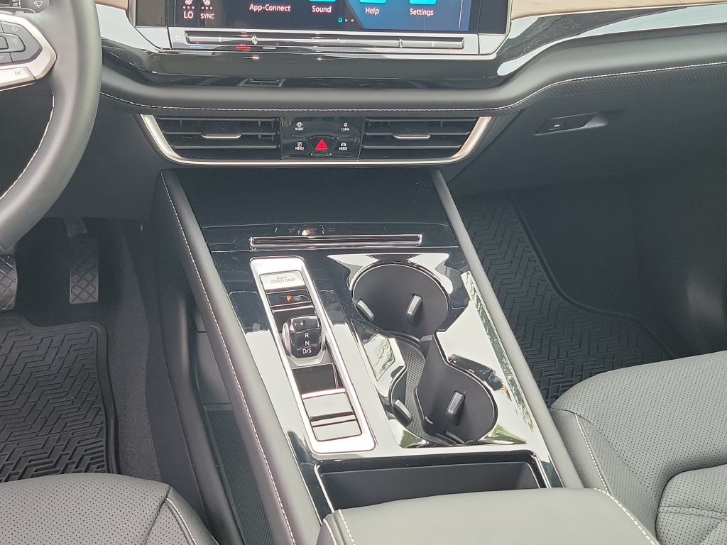 Certified 2026 Volkswagen Atlas SE FWD image 23