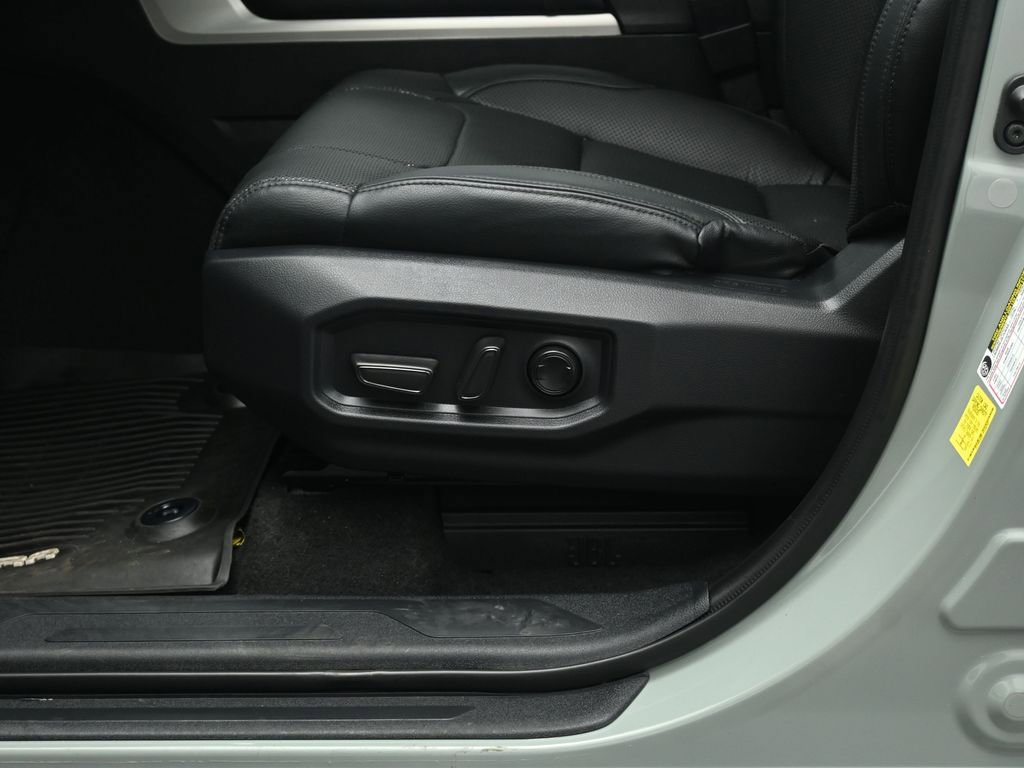 Used 2024 Toyota Tundra Limited image 10