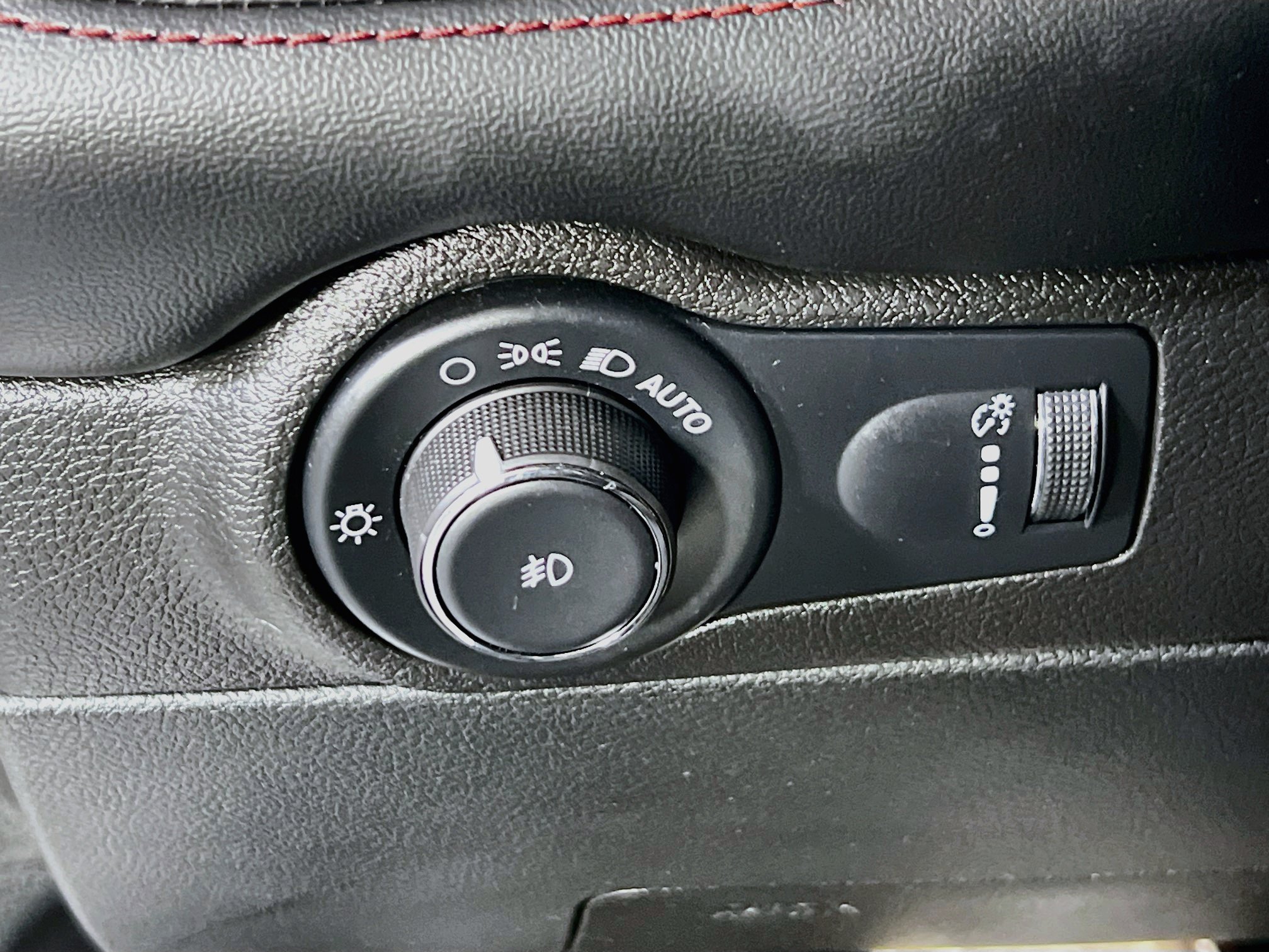 Used 2023 Dodge Durango GT AWD/4WD image 10
