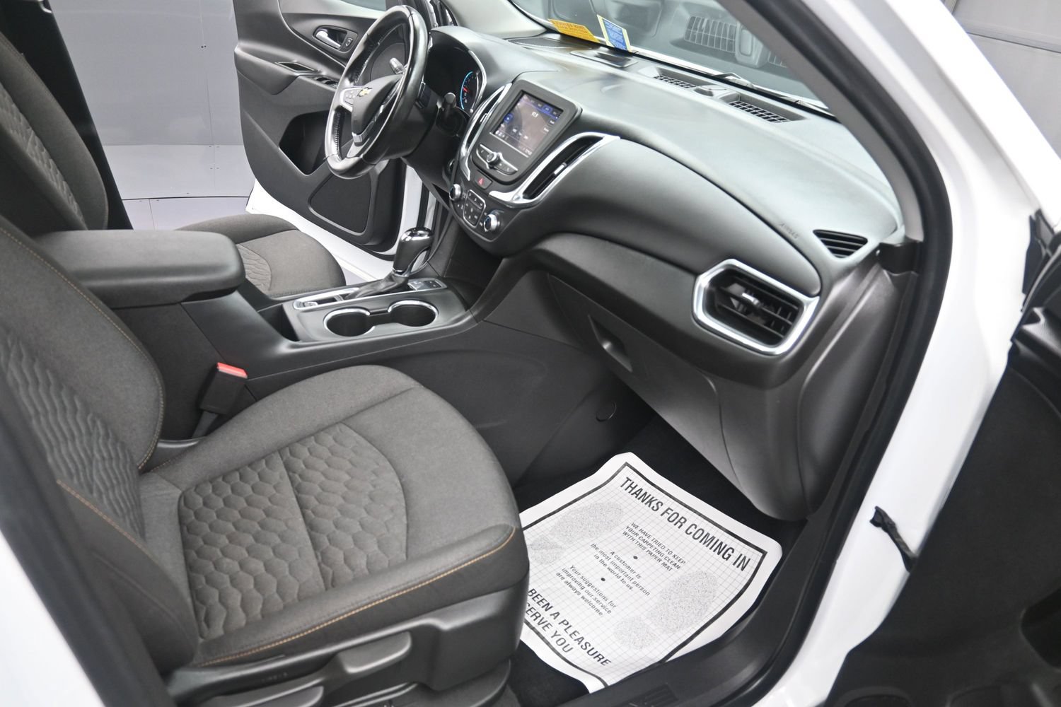 Used 2020 Chevrolet Equinox LT AWD/4WD image 44