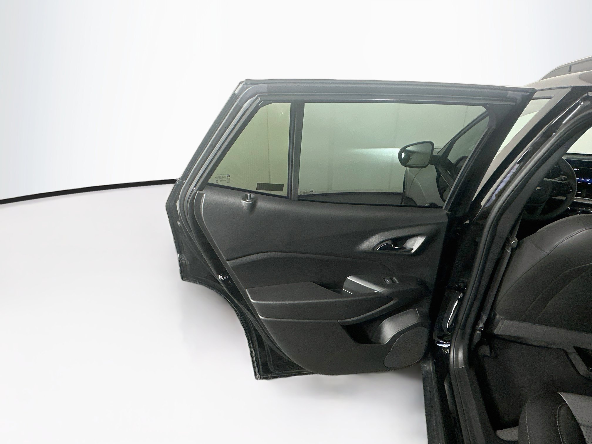 Used 2026 Chevrolet Trax LT FWD image 24