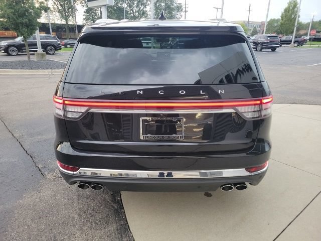 Certified 2024 Lincoln Aviator Reserve w/ Elements Package Plus AWD/4WD image 14
