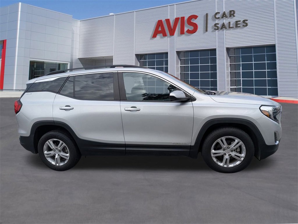Used 2021 GMC Terrain SLE w/ Driver Convenience Package image 5