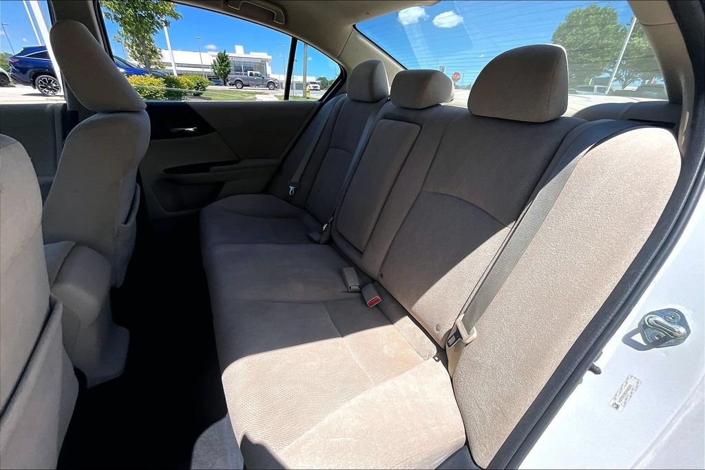 Used 2013 Honda Accord LX image 31