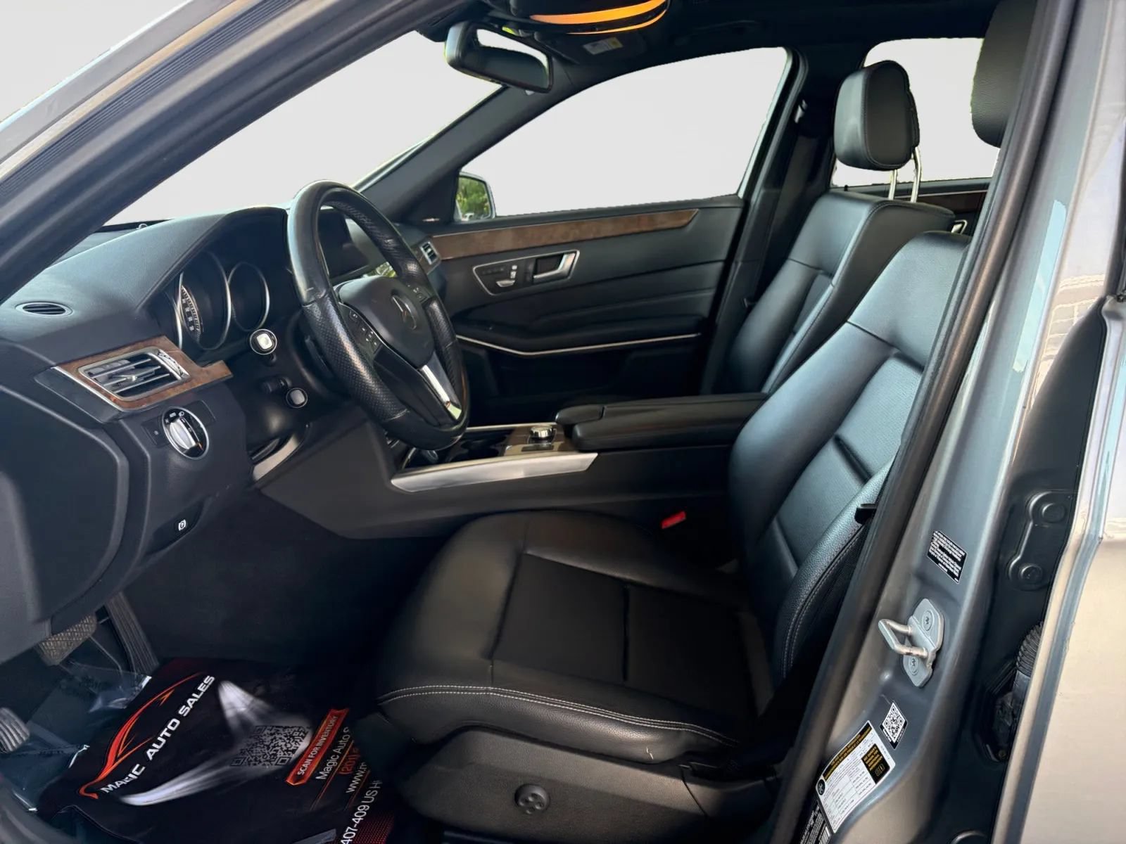 Used 2015 Mercedes-Benz E 350 4MATIC Sedan w/ Premium 1 Package image 12