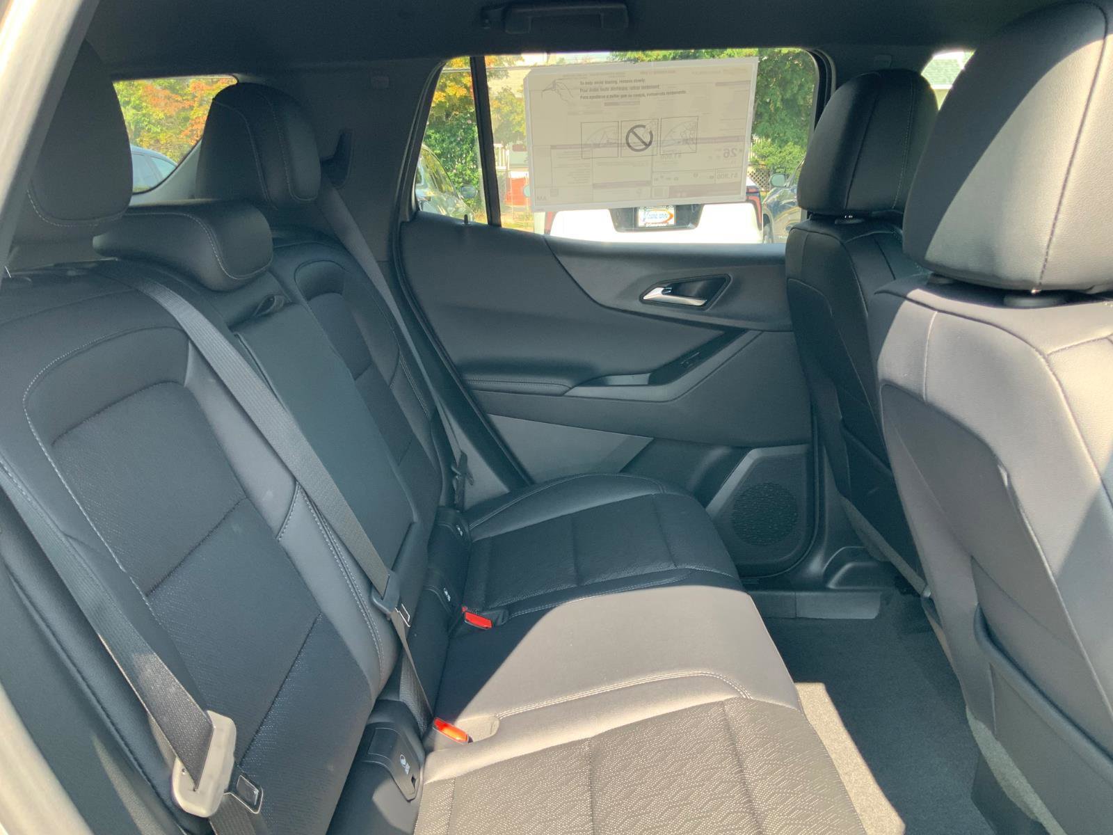 New 2026 Chevrolet Equinox LT w/ Convenience Package II image 12