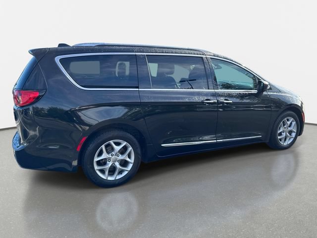 Used 2018 Chrysler Pacifica Touring-L Plus w/ Tire & Wheel Group FWD image 6