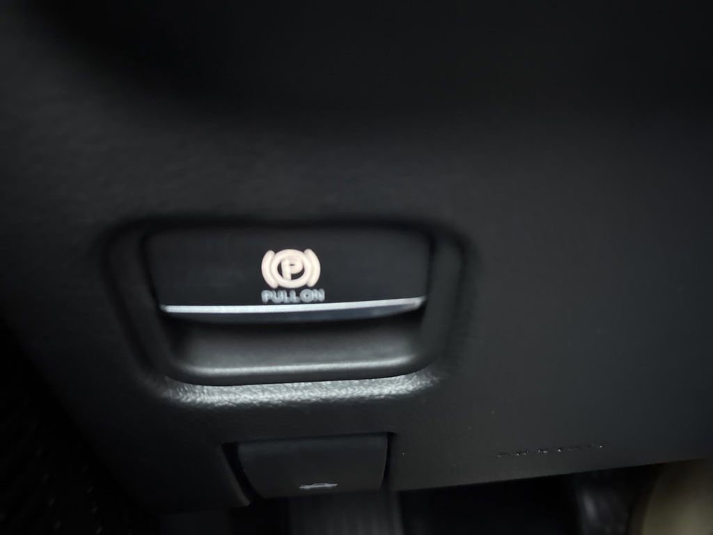 Used 2024 Jeep Grand Cherokee Laredo X image 67