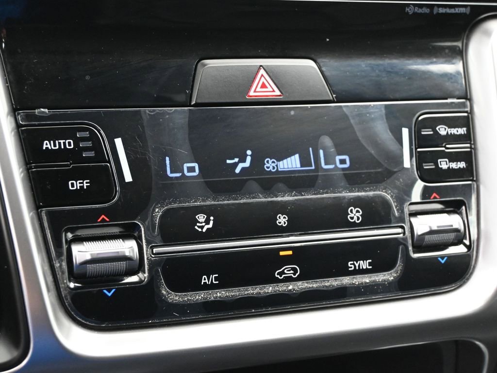 Used 2023 Kia Sorento S w/ Panoramic Sunroof Package image 18