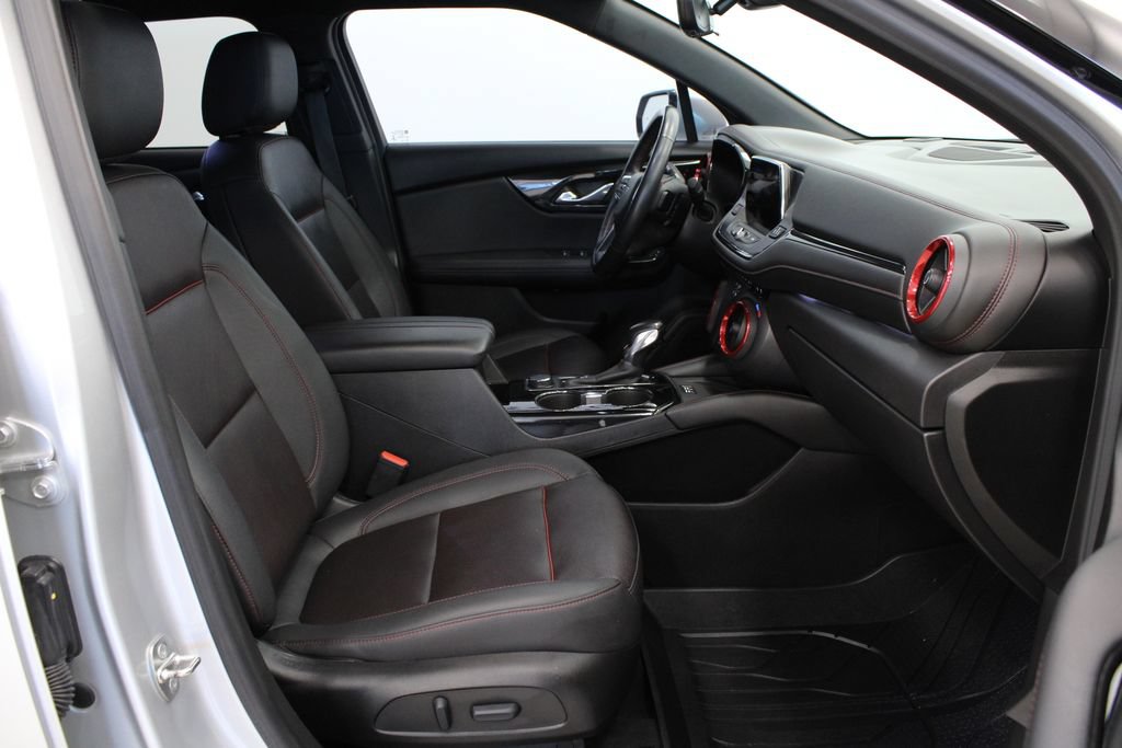 Used 2022 Chevrolet Blazer RS w/ Enhanced Convenience Package FWD image 17