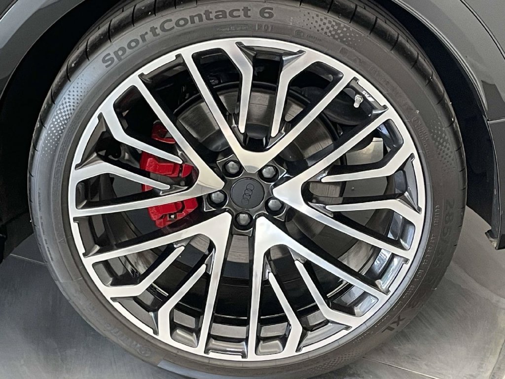 New 2026 Audi SQ8 Prestige AWD/4WD image 12