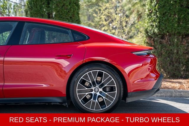 Used 2024 Porsche Taycan image 11