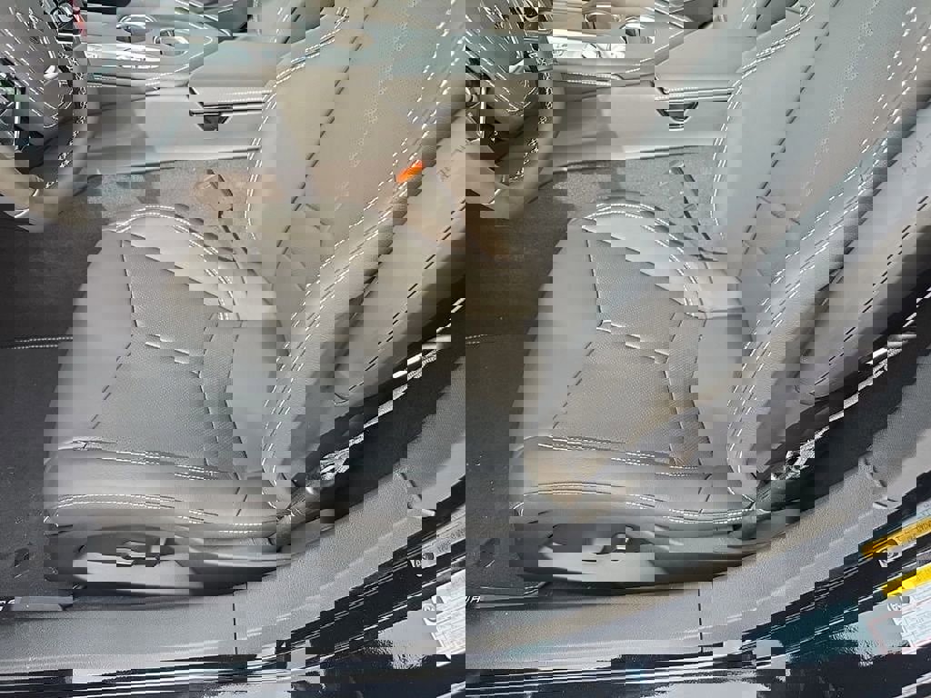 Used 2026 Chevrolet Corvette Stingray Coupe w/ 1LT image 13