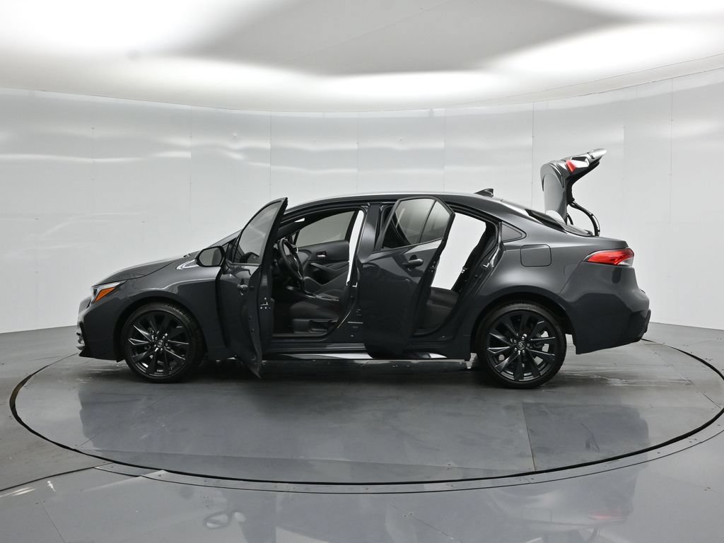 Used 2026 Toyota Corolla SE FWD image 30
