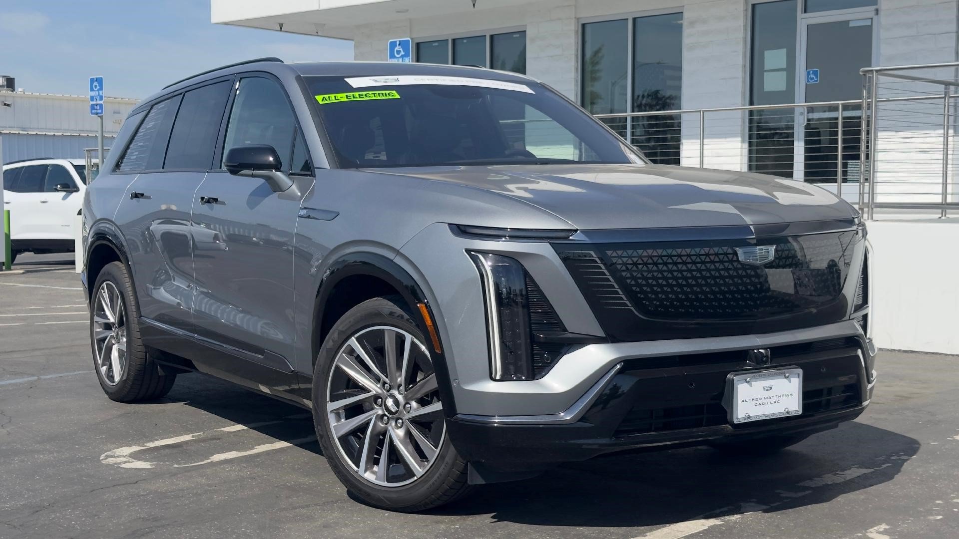 Certified 2026 Cadillac Vistiq Sport w/ LPO, Floor Liner Package