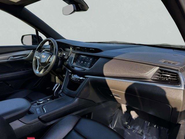 Used 2024 Cadillac XT6 Luxury w/ LPO, Floor Liner Package FWD image 58