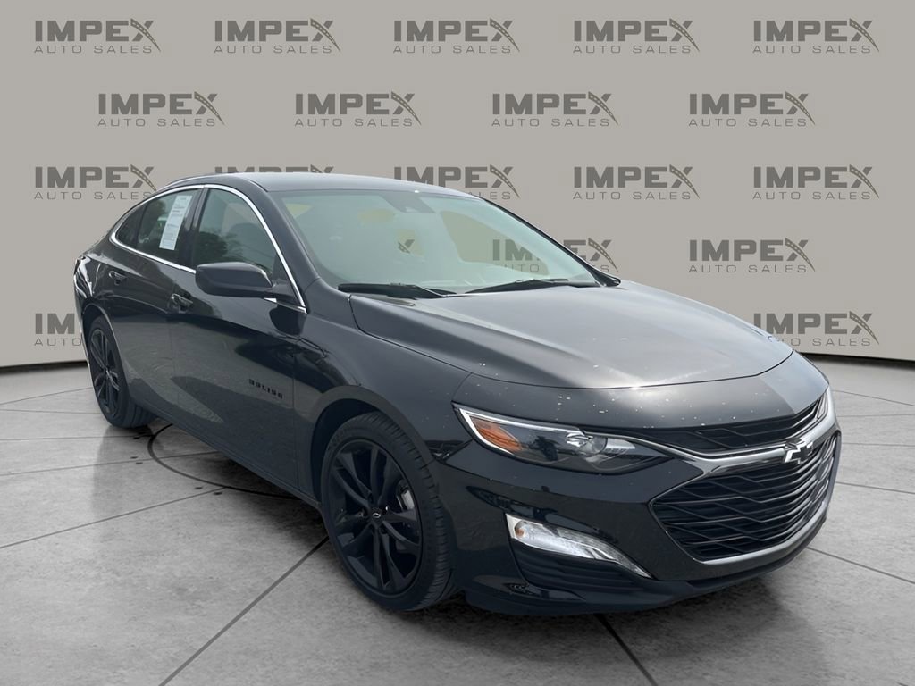 Used 2024 Chevrolet Malibu LT w/ Midnight Edition image 8