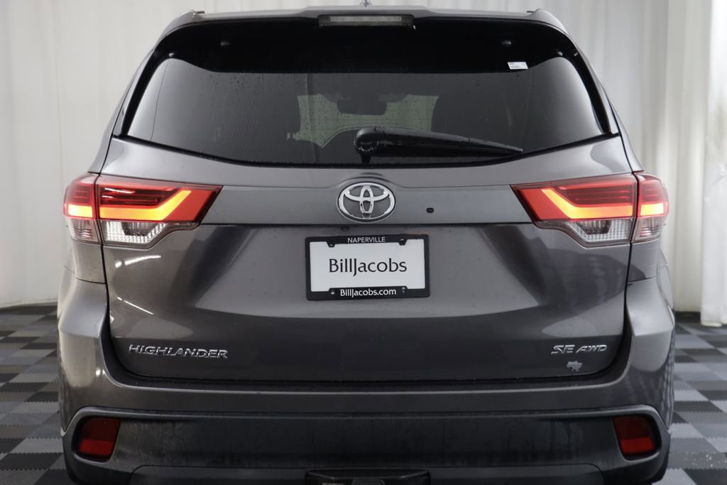 Used 2017 Toyota Highlander SE AWD/4WD image 17