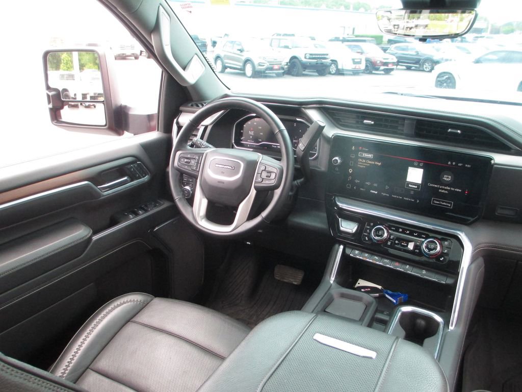 Used 2024 GMC Sierra 2500 Denali w/ Denali Reserve Package AWD/4WD image 28