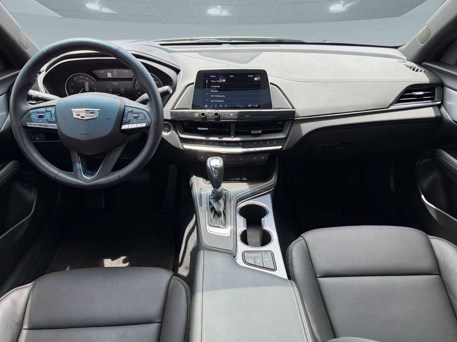 Used 2025 Cadillac CT4 Premium Luxury RWD image 15