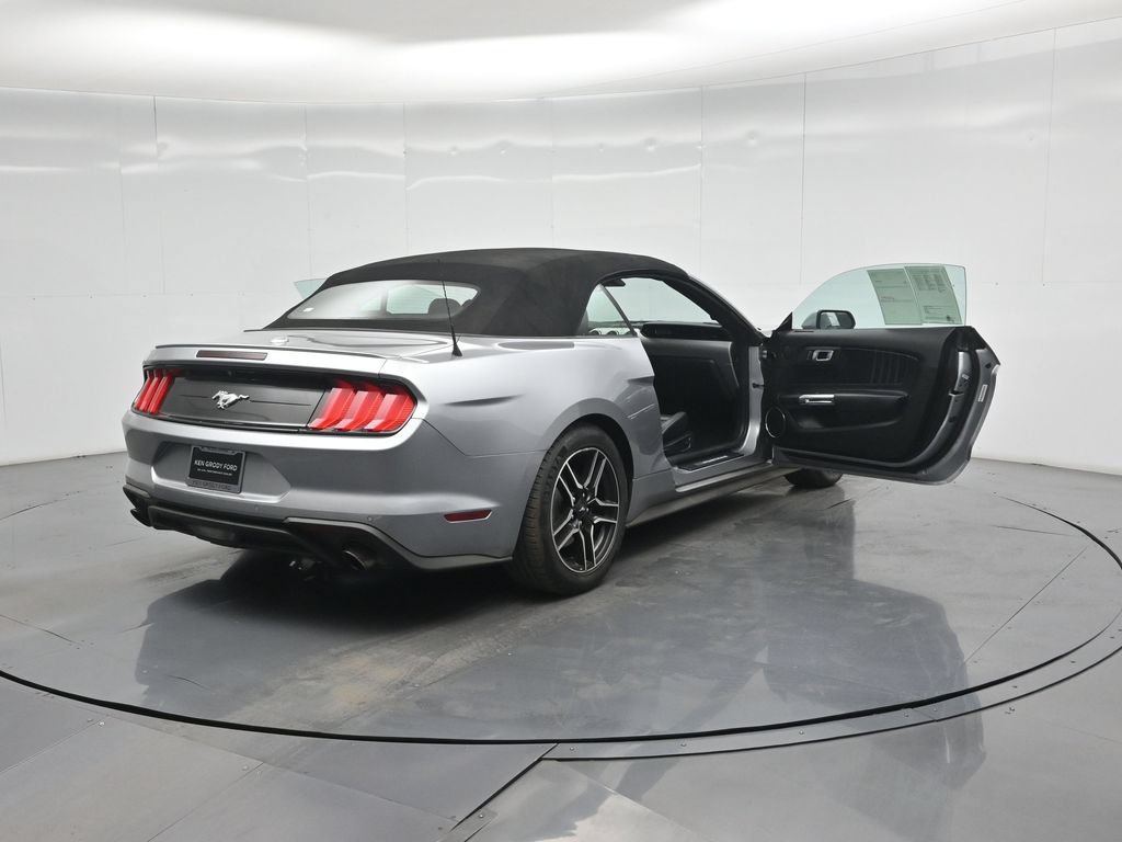 Certified 2022 Ford Mustang Premium RWD image 5