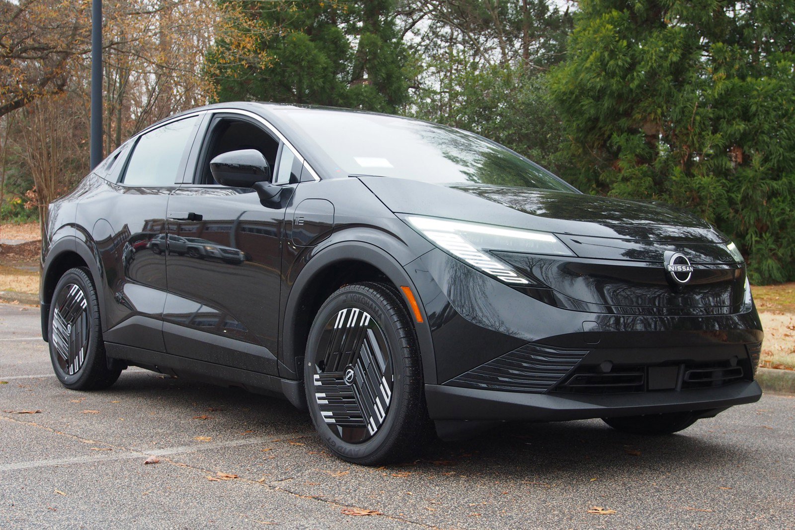 New 2026 Nissan Leaf w/ Floor Mat Package (S+)