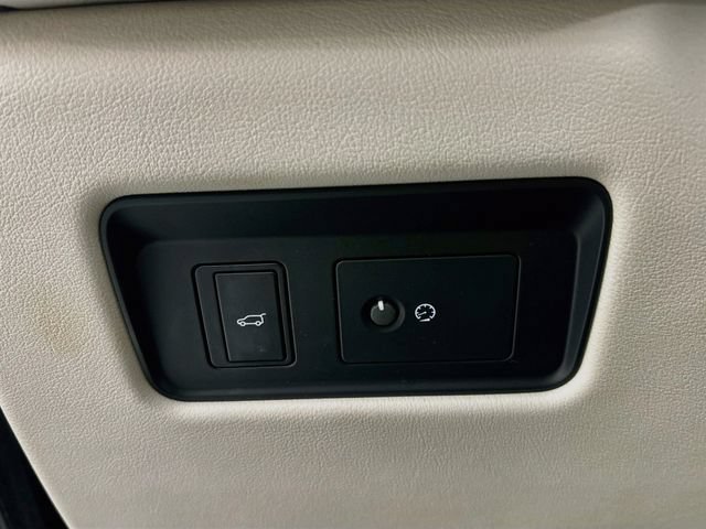 Certified 2023 Jaguar F-PACE S AWD/4WD image 32