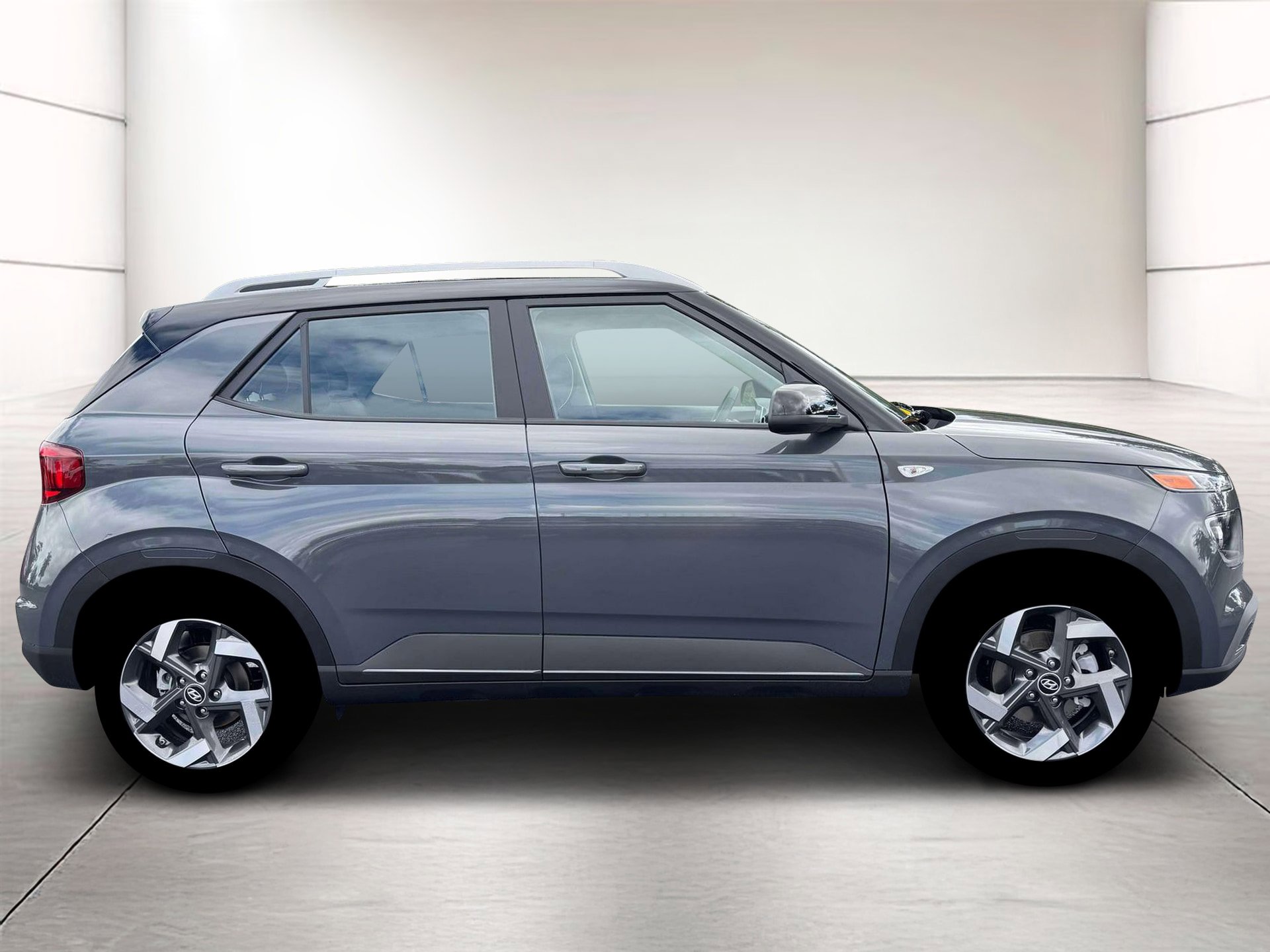 New 2026 Hyundai Venue SEL FWD image 9