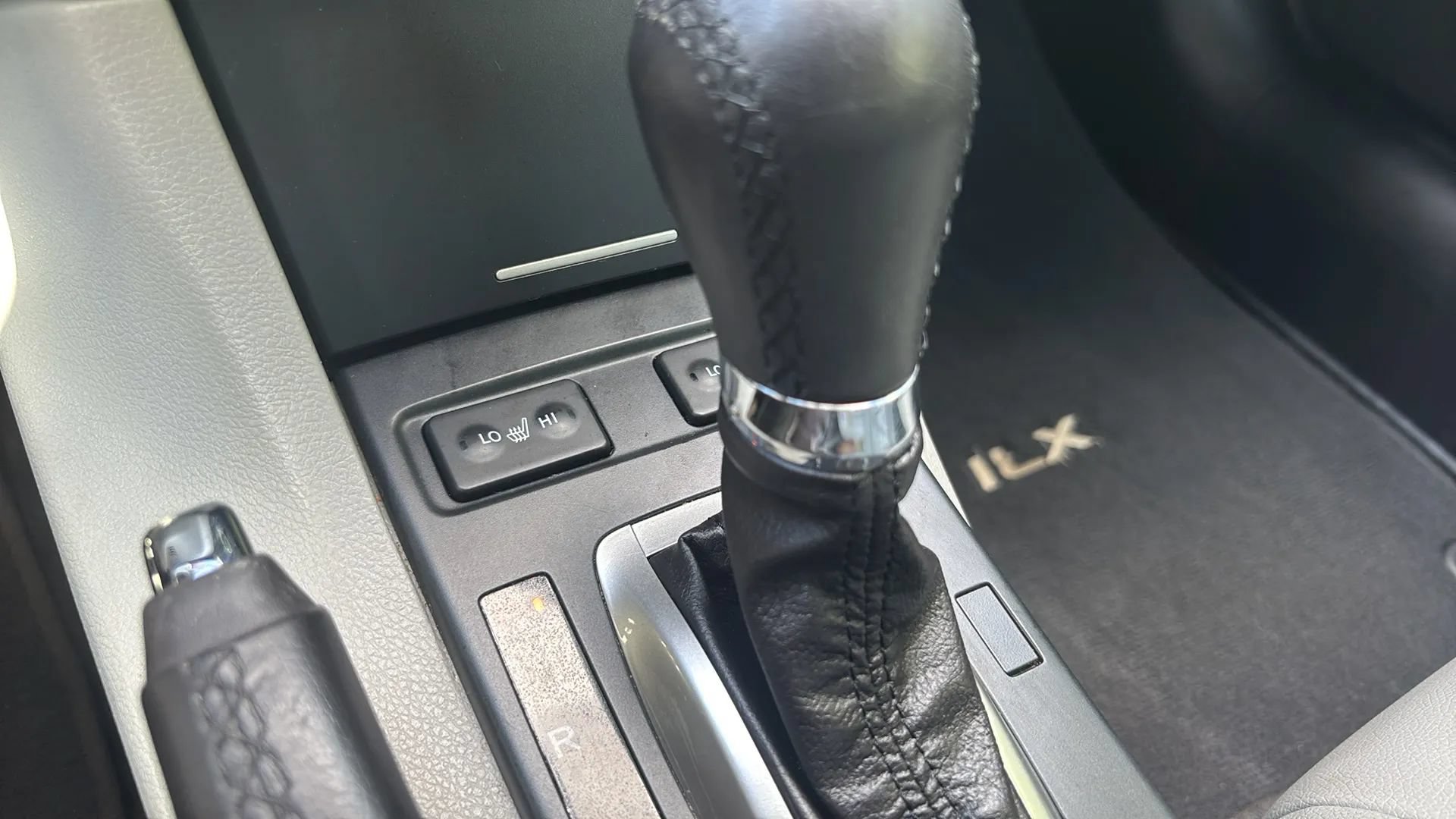 Used 2017 Acura ILX FWD image 14